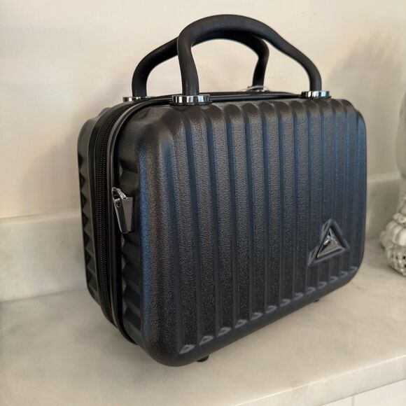 NWT Triforce Elite Performance Travelware Hard Shell Matte Black Beauty Case 12" - Picture 3 of 12